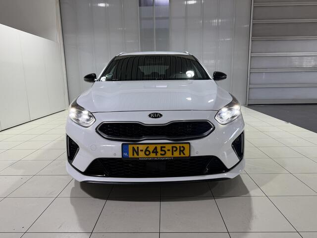 KIA CEE D Ceed SW 1.5 T-GDi MHEV GT-Line Edition AUTOMAAT, Stoel en Stuur verwarming, Apple Carplay/Android Auto, Navigatie, Camera.
