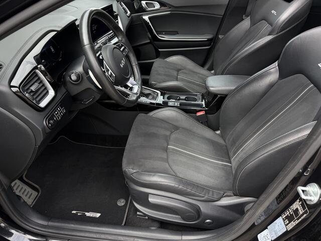 KIA CEE D Ceed Sportswagon 1.5 T-GDi GT-Line / Automaat / Keyless / Carplay / Schuif- Kanteldak / 17'' LM /