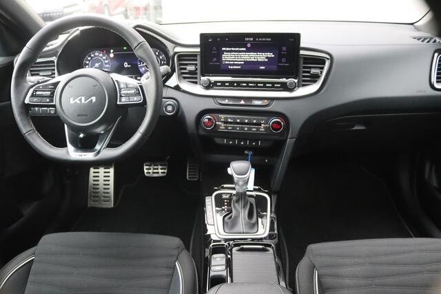 KIA CEE D Ceed Sportswagon 1.5 T-GDi 140PK Automaat GT-Line 11-2025!/Navigatie/Adapt.-cruise/Keyfree/Winter-pack