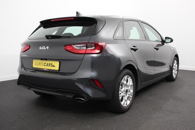 KIA CEE D Ceed 1.0 T-GDi Comfort Navigatie Apple Carplay / Android Auto Camera DAB Airco Stoelverwarming Cruise Control