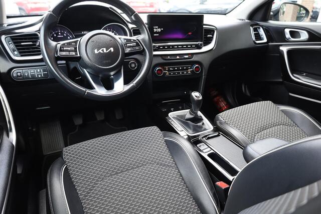 KIA CEE D Ceed 1.0 T-GDi DynamicLine CARPLAY CAMERA HALF-LEER CRUISE DRAADLOOS-LADEN DAB LANE-ASSIST HILD-HOLD CLIMA NAVI CRUISE PDC LMV