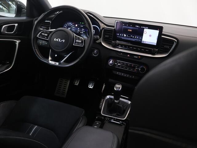 KIA CEE D Ceed 1.0 T-GDi GT-Line | Navigatie | Panoramadak | Parkeercamera | Climate Control | Apple Carplay/Android Carplay | Cruise Control | Keyless Entry/Go |