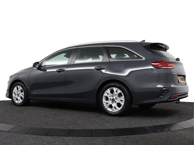 KIA CEE D Ceed Sportswagon 1.5 T-GDi 160pk DynamicLine Automaat - Trekhaak - Camera - AppleCarplay - Android Auto - Fabrieksgarantie tot 09-2030 of 150.000km