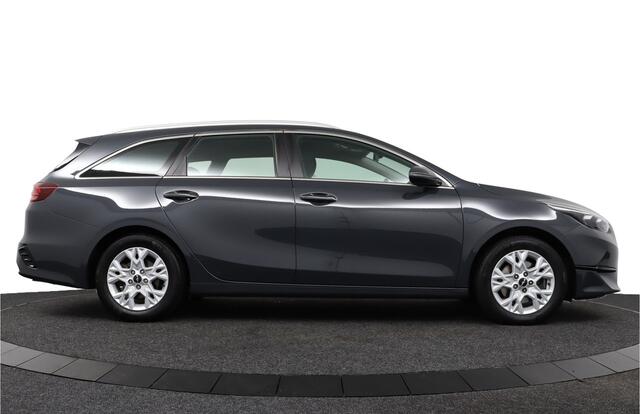 KIA CEE D Ceed Sportswagon 1.5 T-GDi 160pk DynamicLine Automaat - Trekhaak - Camera - AppleCarplay - Android Auto - Fabrieksgarantie tot 09-2030 of 150.000km