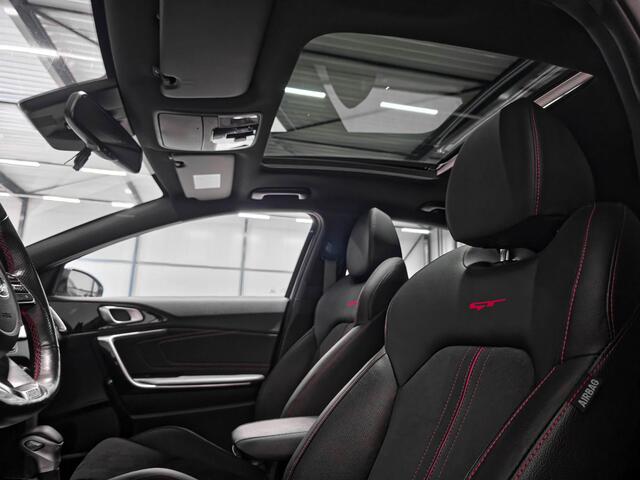 KIA CEE D Ceed 1.6 T-GDi GT | Panoramadak | JBL | Memory | 1e Eigenaar | Dealer onderhouden | Winterpack