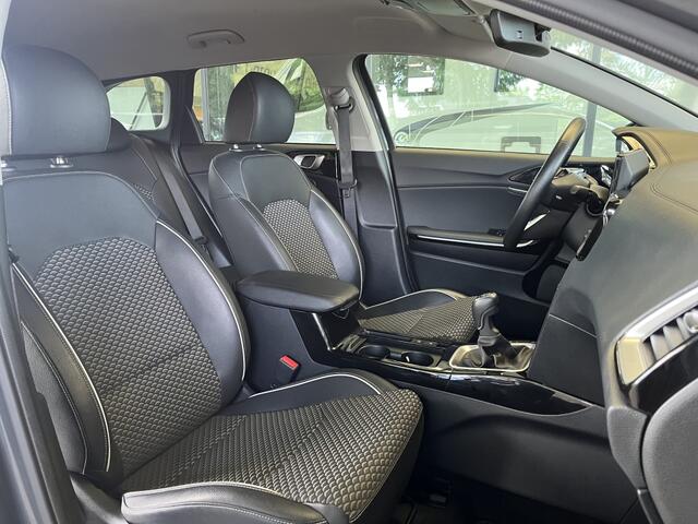 KIA CEE D Ceed Sportswagon 1.5 T-GDi DynamicPlusLine | Trekhaak | Stoel-/stuurverwarming