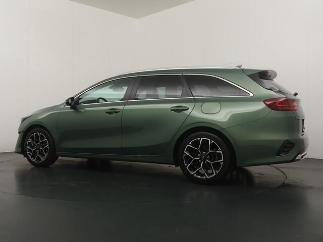KIA CEE D Ceed Sportswagon 1.5 T-GDi GT-Line - Schuifkantel dak - Camera - Lichtmetalen GT Velgen - AppleCarplay - Android Auto - Adaptief cruise control - - Fabrieksgarantie tot 03-2032 of 150.000km