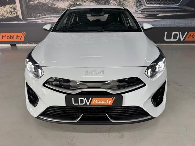 KIA CEE D 1.6 GDI PHEV Dynamicline / Stoelverwarming / Camera / PDC / AppleCarplay.