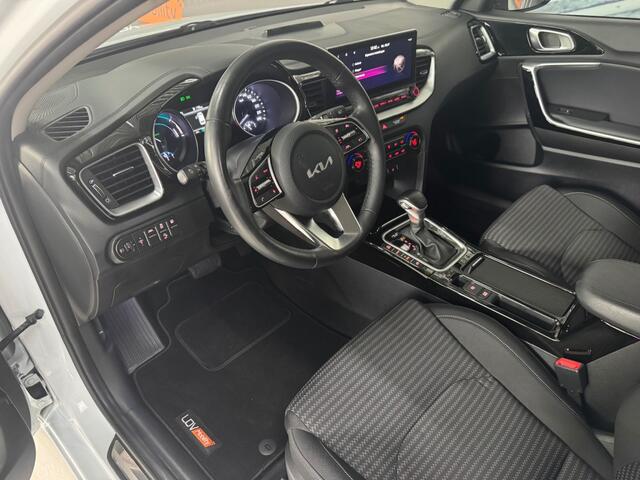KIA CEE D 1.6 GDI PHEV Dynamicline / Stoelverwarming / Camera / PDC / AppleCarplay.