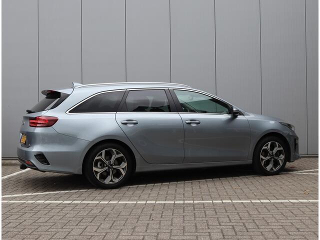 KIA CEE D cee'd Sportswagon 1.4 CVVT | Trekhaak | Camera | Navigatie | Keyless