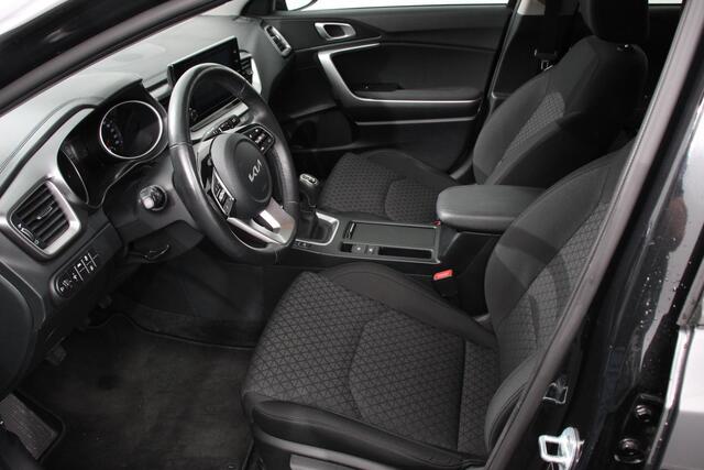 KIA CEE D Ceed Sportswagon 1.0 T-GDi Prestige Navigatie Apple Carplay / Android Auto Climate Control Achteruitrij Camera Cruise Control Stoel en Stuur verwarming