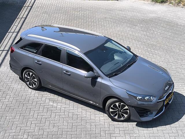 KIA CEE D Ceed Sportswagon 1.6 GDI PHEV DynamicLine trekhaak, carplay, camera, adapt cruise contr, keyles entry, led verlichting.