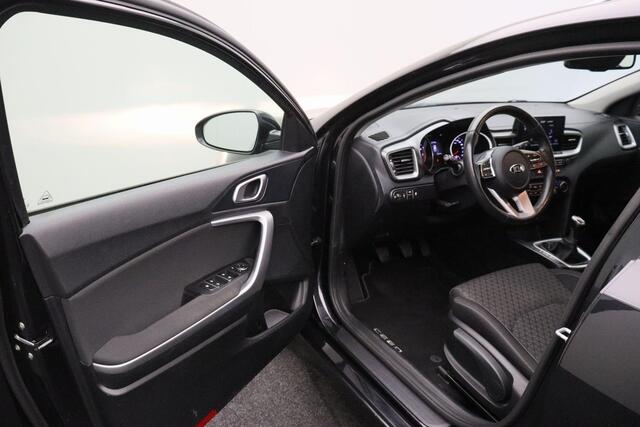 KIA CEE D Ceed Sportswagon 1.0 T-GDi DynamicLine 2019 | Airco | Navigatie | Cruise Control | DAB Radio | Apple/Android Carplay | Achteruitrij Camera | Stuurwiel Bediening | 2 Sleutels | Nationale Autopas