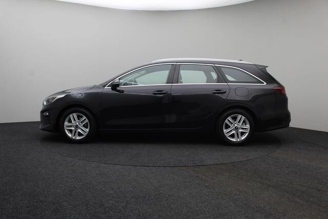 KIA CEE D Ceed Sportswagon 1.0 T-GDi DynamicLine 2019 | Airco | Navigatie | Cruise Control | DAB Radio | Apple/Android Carplay | Achteruitrij Camera | Stuurwiel Bediening | 2 Sleutels | Nationale Autopas