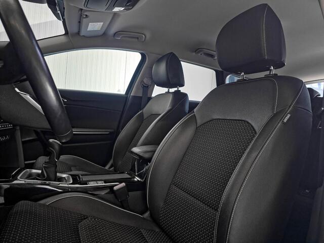 KIA CEE D Ceed Sportswagon 1.5 T-GDi DynamicPlusLine | Trekhaak | Fabrieksgarantie | Winterpakket | Camera |