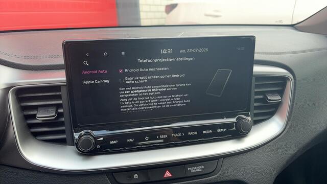 KIA CEE D Ceed Sportswagon 1.0 T-GDi DynamicLine TREKHAAK / CARPLAY / CAMERA / NAVI / CLIMA / PDC / BLUETOOTH / CRUISE / DAB+ / NL-AUTO