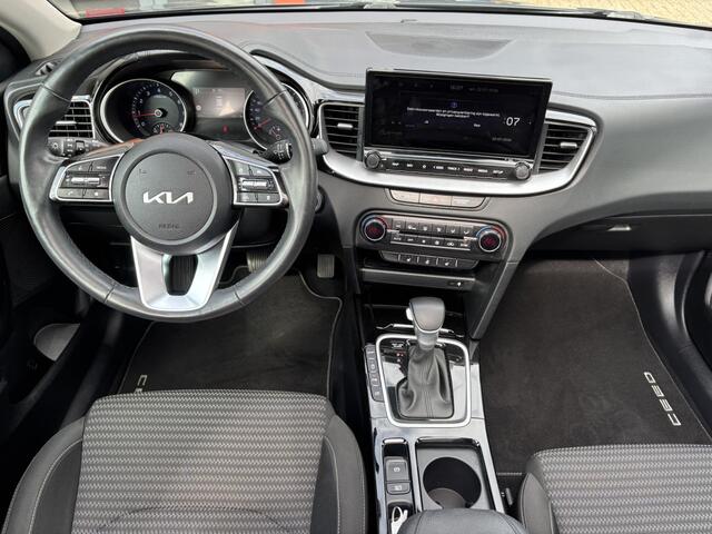 KIA CEE D Ceed Sportswagon 1.5 T-GDi Spirit / Android Auto/Applecarplay/ Navi / Schuifkanteldak / Cruise Control / Stoel en Stuurverwarming /
