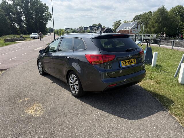 KIA CEE D cee'd Sportswagon 1.0 T-GDi Design Edition bj juli2018/export/schade/motorlampje brand