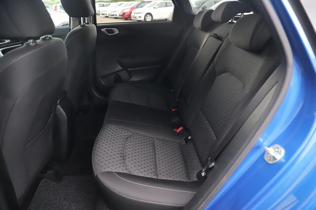 KIA CEE D Ceed Sportswagon 1.5 T-GDi DynamicLine 161PK Automaat Navigatie Achteruitrijcamera Carplay Android Clima Cruise Stuur & Stoelverwarming