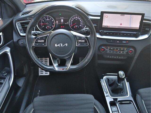 KIA CEE D Ceed Sportswagon 1.5 T-GDi GT-Line Business Edition | Navigatie | Camera | Stoel/Stuurverwarming | All-Seasons |