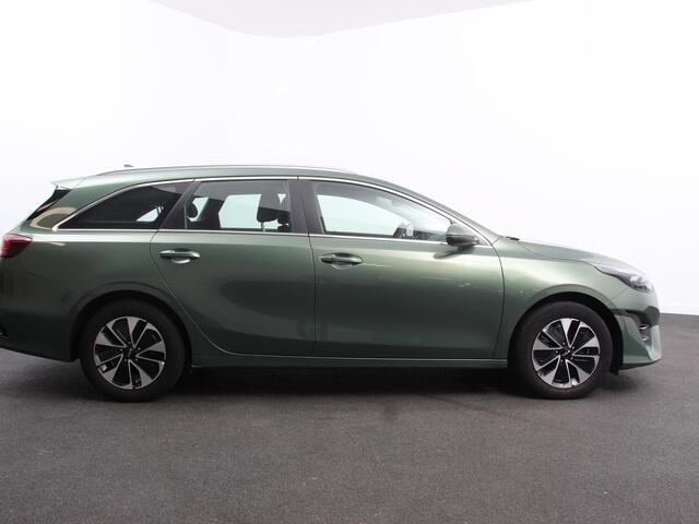 KIA CEE D Ceed Sportswagon 1.6 GDI PHEV DynamicLine Automaat Climate control Keyless Cruise control LED Parkeersensoren achter Camera Stuur verwarming Stoel verwarming Apple Carplay/ Andriod Auto