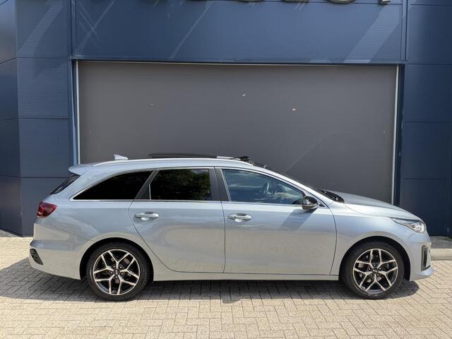 KIA CEE D Ceed Sportswagon 1.0 T-GDi GT-Line | Trekhaak 1200KG | Panoramadak | Stuurwielverwarming | Stoelverwarming | Camera | DAB | Apple Carplay | Android Auto | Lichtmetaal