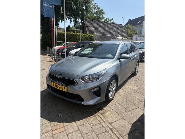 KIA CEE D Ceed Sportswagon 1.0 T-GDi DynamicPlusLine Automaat en Trekhaak en met zeer veel opties!!