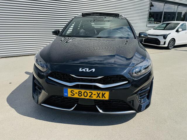 KIA CEE D Ceed Sportswagon 1.5 T-GDi GT-Line Panoramadak | Electr. achterklep | Stoel&Stuurverw.