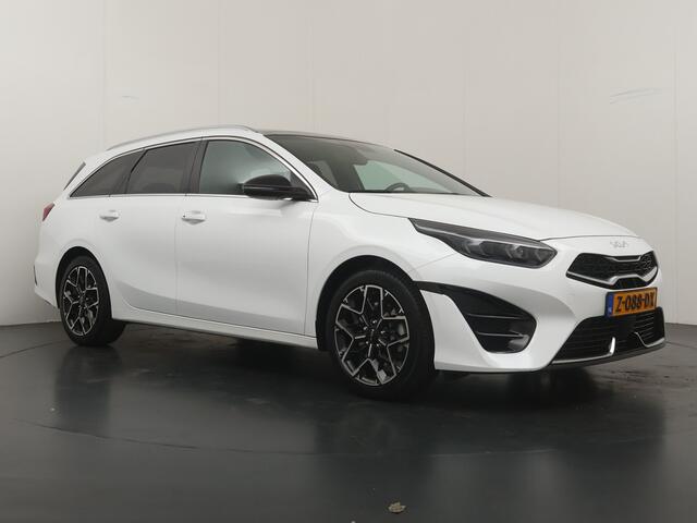 KIA CEE D Ceed Sportswagon 1.5 T-GDi GT-Line Automaat - Climate Control - Kantel / Schuifdak - Navigatie - Achteruitrijcamera - Elektrische Achterklep - Fabrieksgarantie tot 03-2031