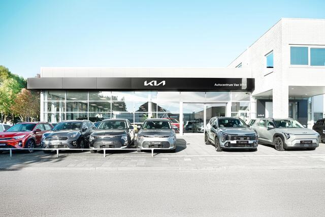 KIA EV2 Plus Advanced 42.2 kWh 5p. | Actieprijs * | Clima | Adapt. cruise | Navi | Schuif/Kanteldak | 18" | Stoel&Stuur Verwarming | Harman Kardon | Apple Carplay