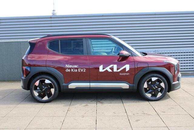 KIA EV2 Plus Advanced 42.2 kWh 5zits DEMO Edition Schuifdak / Camera / Navi / 230V aansluiting