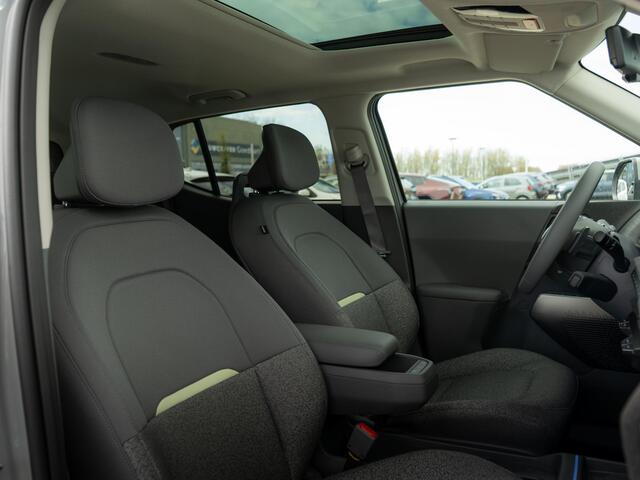 KIA EV2 Plus Advanced 42.2 kWh | Schuifkanteldak | Stoel en stuurverwarming | Navigatie |