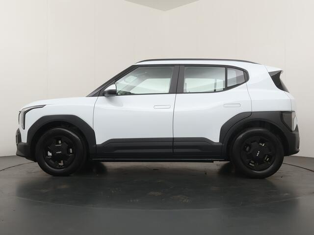 KIA EV2 Air 42.2 kWh - Stoel-/Stuurverwarming - Adaptieve Cruise Control - Achteruitrijcamera - Navigatie - Fabrieksgarantie t/m 2033