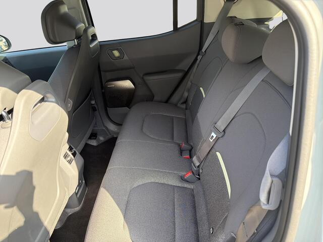 KIA EV2 Plus Advanced 42.2 kWh | Schuif/kantel dak | Harman Kardon audio | Camera | Stoelverwarming