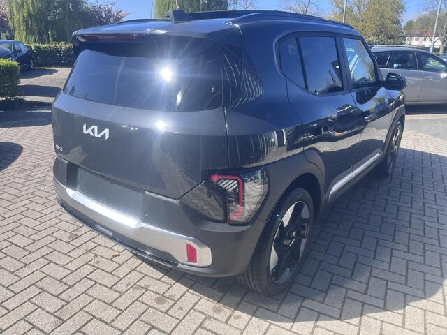 KIA EV2 Plus Advanced 42.2 kWh 4p. TIJDELIJK EXTRA INRUIL!!