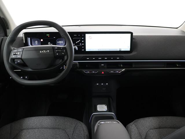 KIA EV2 Plus Advanced 42.2 kWh | Glazen schuif-/kanteldak | Harman Kardon | 18" lichtmetalen velgen | Stoel- en stuurwielverwarming |