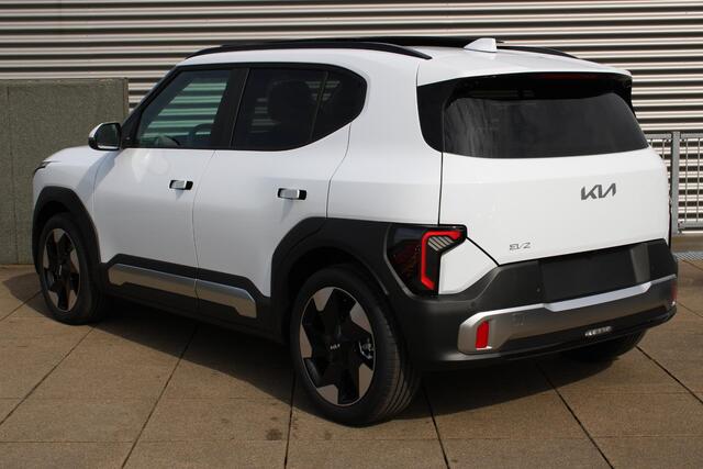 KIA EV2 Plus 42.2 kWh 4p. Stoel & stuurverwarming / Navi / Direct leverbaar