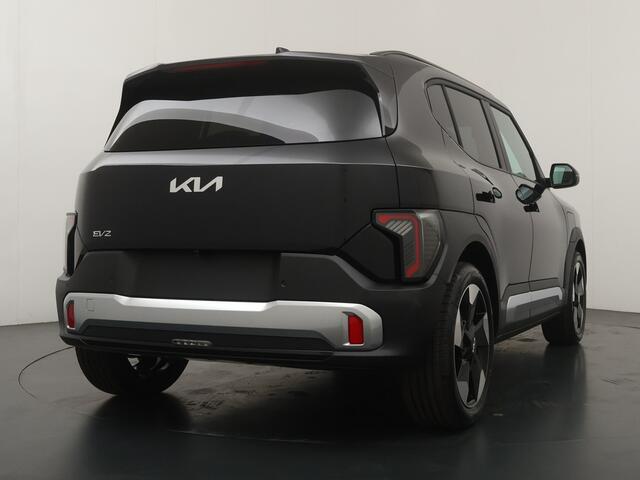 KIA EV2 Plus Advanced 42.2 kWh - Schuif-/Kanteldak - Elektrisch Verstelbare Bestuurdersstoel - Harman Kardon - Stoel-/Stuurverwarming - Fabrieksgarantie t/m 2033