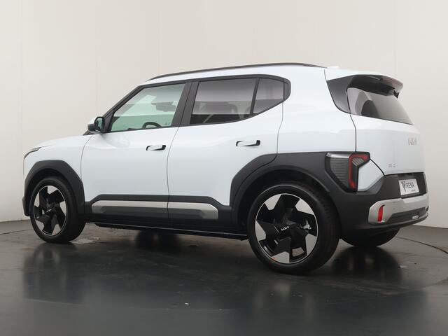 KIA EV2 Plus 42.2 kWh EV Tech Pack - Stoel-/Stuurverwarming - Navigatie - Achteruitrijcamera - Apple Carplay/Android Auto - Fabrieksgarantie t/m 2033
