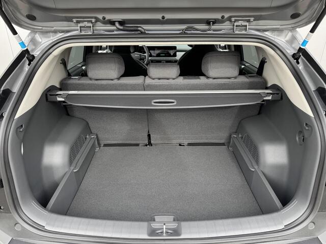 KIA EV3 Plus 58.3 kWh | Tijdelijk Kia inruilpremie ¤ 3000,- Bij Aanschaf | Parkeersensoren Voor + Achter | Camera | Adaptive Cruise | Keyless | DAB+ | Apple Carplay/ Android Auto