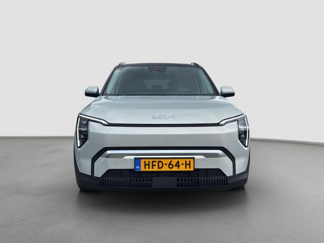 KIA EV3 Plus Advanced 81.4 kWh | Direct Leverbaar | Climate Control | Apple Carplay & Android Auto | Schuif- / Kanteldak |