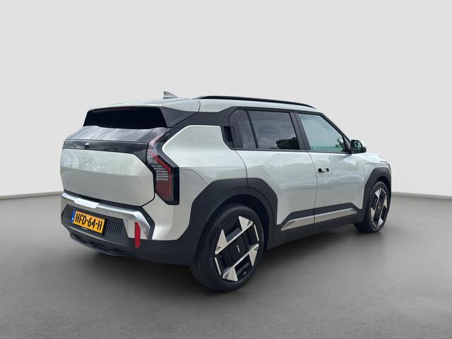 KIA EV3 Plus Advanced 81.4 kWh | Direct Leverbaar | Climate Control | Apple Carplay & Android Auto | Schuif- / Kanteldak |