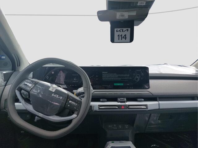 KIA EV3 Plus 58.3 kWh | SNEL LEVERBAAR | Navi | Parkeercamera | Automaat |