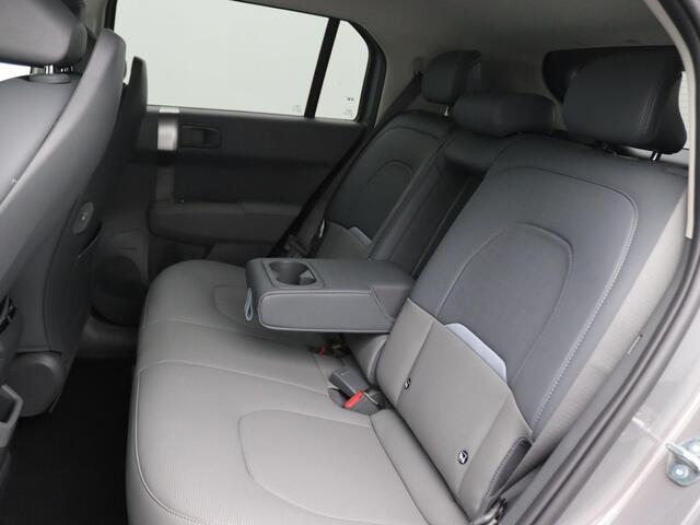 KIA EV3 Plus Advanced 81.4 kWh 204PK warmtepomp, full led, adaptive cruise met travel assist, side assist, elek. bedienbare achterklep, stuur-stoelverwarming, Harman Kardon sound, Keyless, 19" lichtmetaal