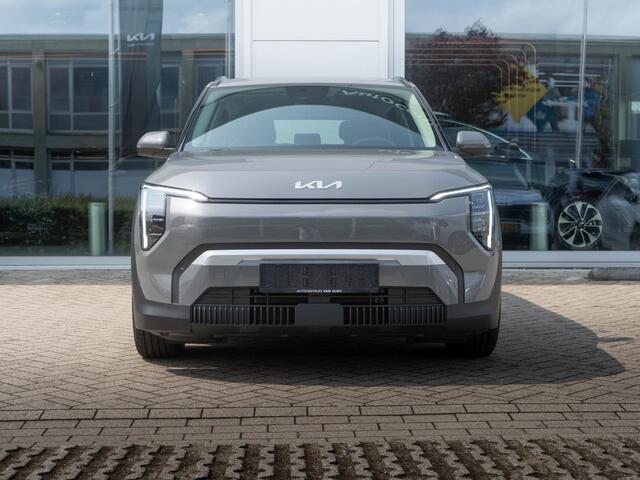KIA EV3 Plus 81.4 kWh | Op VOOORRAAD DIRECT LEVERBAAR | Stoel en stuurverwarming | Dodehoek assistentie |