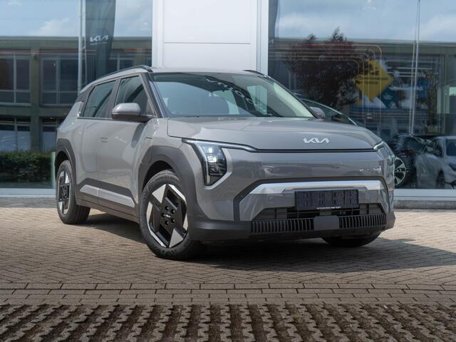 KIA EV3 Plus 81.4 kWh | Op VOOORRAAD DIRECT LEVERBAAR | Stoel en stuurverwarming | Dodehoek assistentie |