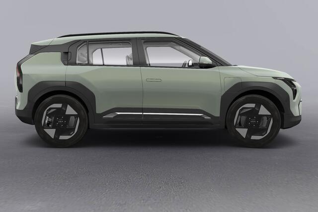 KIA EV3 Air 81.4 kWh - Direct uit voorraad leverbaar - Aventurine Green