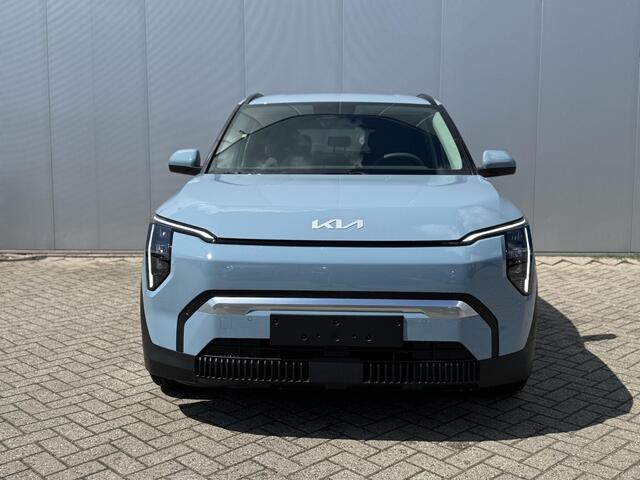 KIA EV3 Plus 58.3 kWh | Dodehoekdetectie | Stoelverwarming | Camera | Keyless | Navigatie