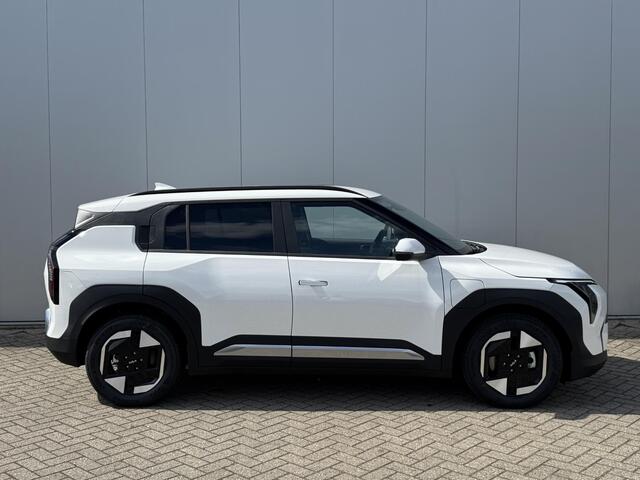 KIA EV3 Plus 58.3 kWh | Dodehoekdetectie | Stoelverwarming | Camera | Keyless | Navigatie