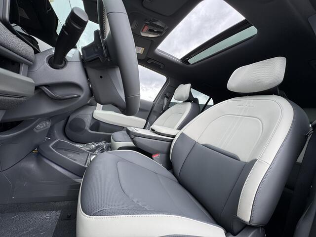 KIA EV3 GT-Line 81.4 kWh | Sfeerverlichting | Harman Kardon | Schuif/kanteldak | Stoelverwarming | Camera